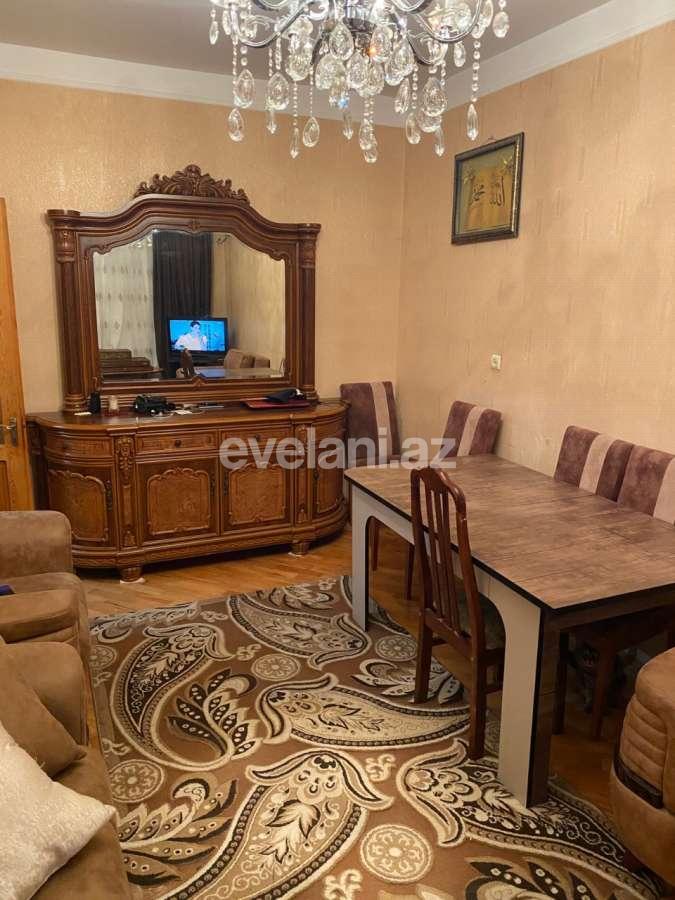 Satılır, köhnə tikili, 3 otaqlı, 90 m², Bakı, Nəsimi r, 4-cü mikrorayon q, Memar Əcəmi m.