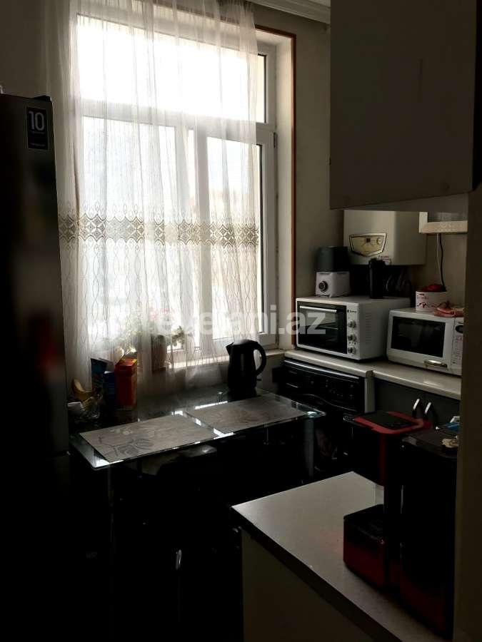 Satılır, köhnə tikili, 2 otaqlı, 52 m², Bakı, Nəsimi r, 28 may m.