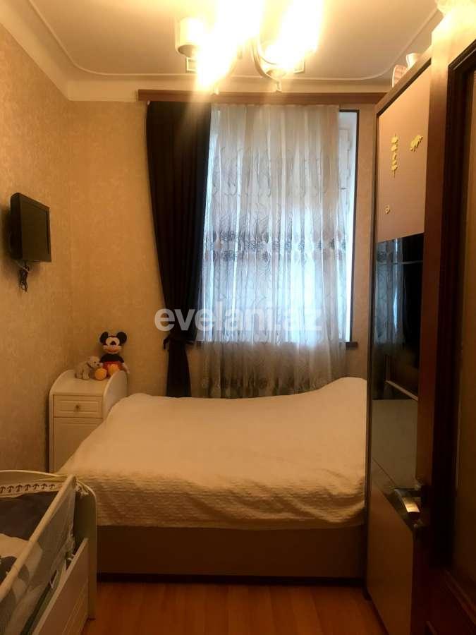 Satılır, köhnə tikili, 2 otaqlı, 52 m², Bakı, Nəsimi r, 28 may m.