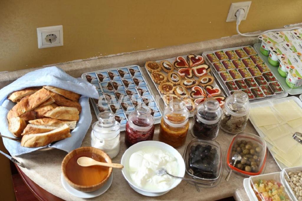 Satılır, obyekt, 330 m², Bakı, Səbail r, 28 may m.