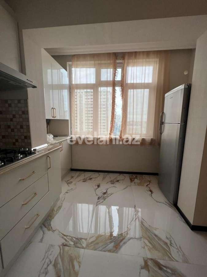 Kirayə verilir, köhnə tikili, 2 otaqlı, 65 m², Bakı, Binəqədi r, 8-ci mikrorayon q.