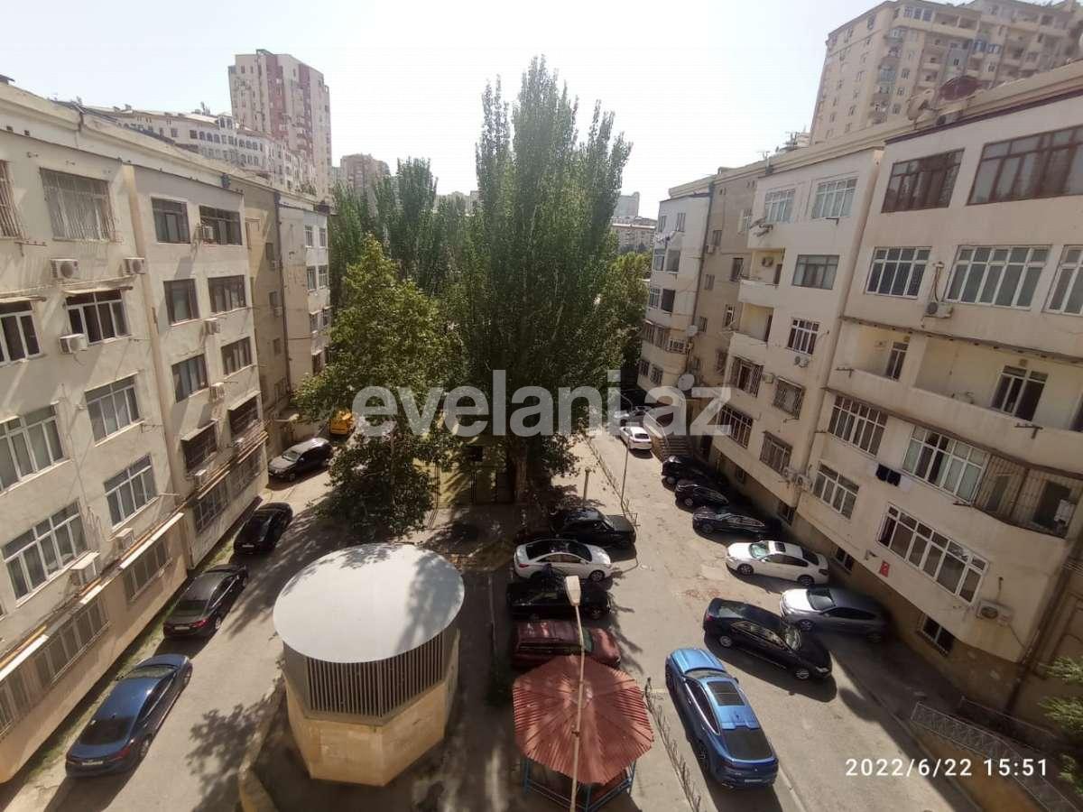 Satılır, köhnə tikili, 3 otaqlı, 100 m², Bakı, Yasamal r, Nizami m.