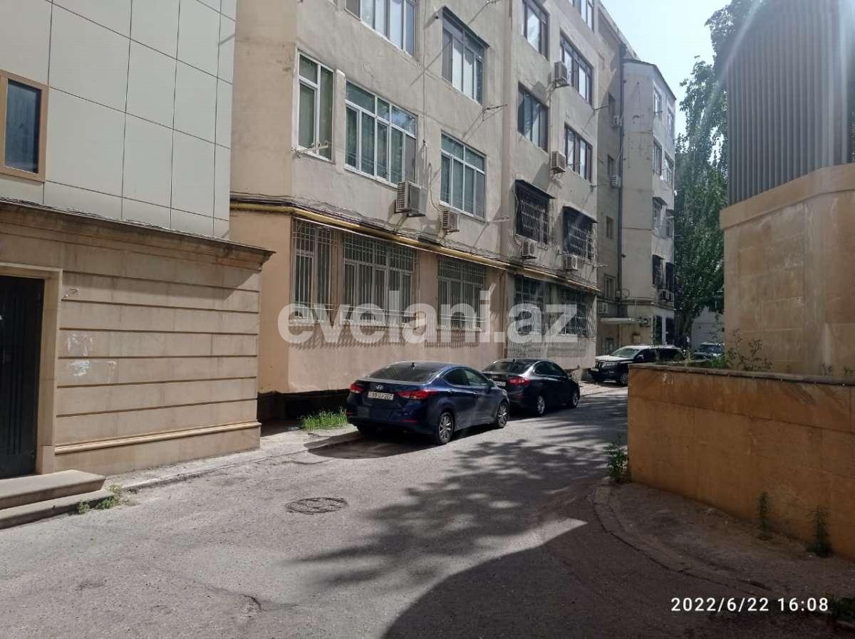 Satılır, köhnə tikili, 3 otaqlı, 100 m², Bakı, Yasamal r, Nizami m.