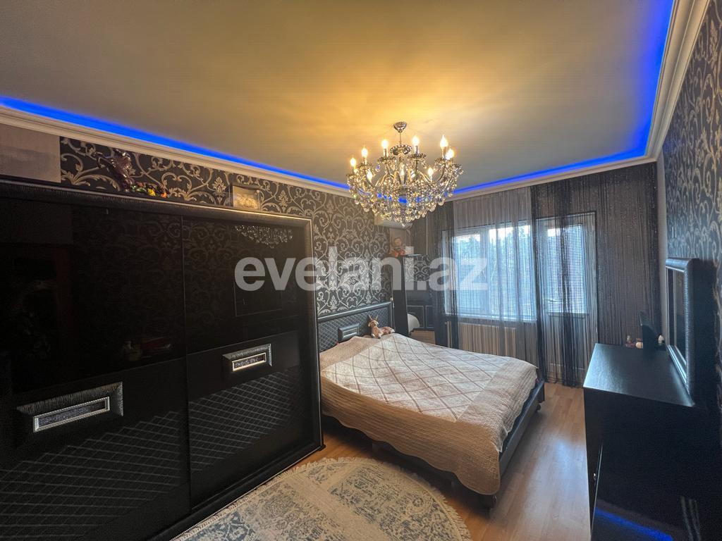 Satılır, köhnə tikili, 4 otaqlı, 100 m², Bakı, Xətai r, Xalqlar Dostluğu m.