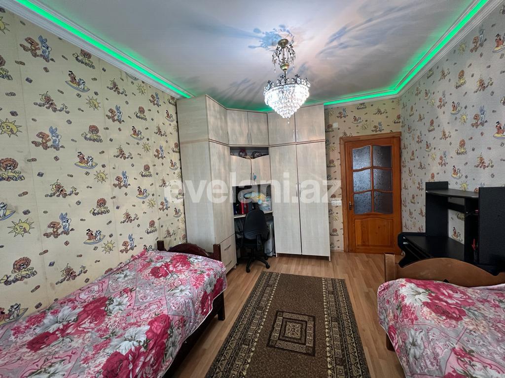 Satılır, köhnə tikili, 4 otaqlı, 100 m², Bakı, Xətai r, Xalqlar Dostluğu m.