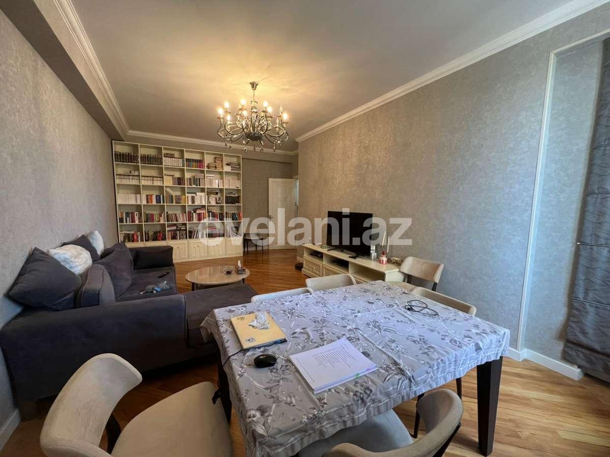 Satılır, yeni tikili, 2 otaqlı, 94 m², Bakı, Binəqədi r, 8-ci mikrorayon q, Azadlıq prospekti m.