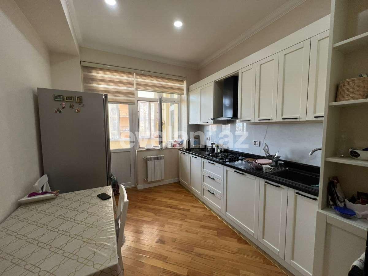 Satılır, yeni tikili, 2 otaqlı, 94 m², Bakı, Binəqədi r, 8-ci mikrorayon q, Azadlıq prospekti m.