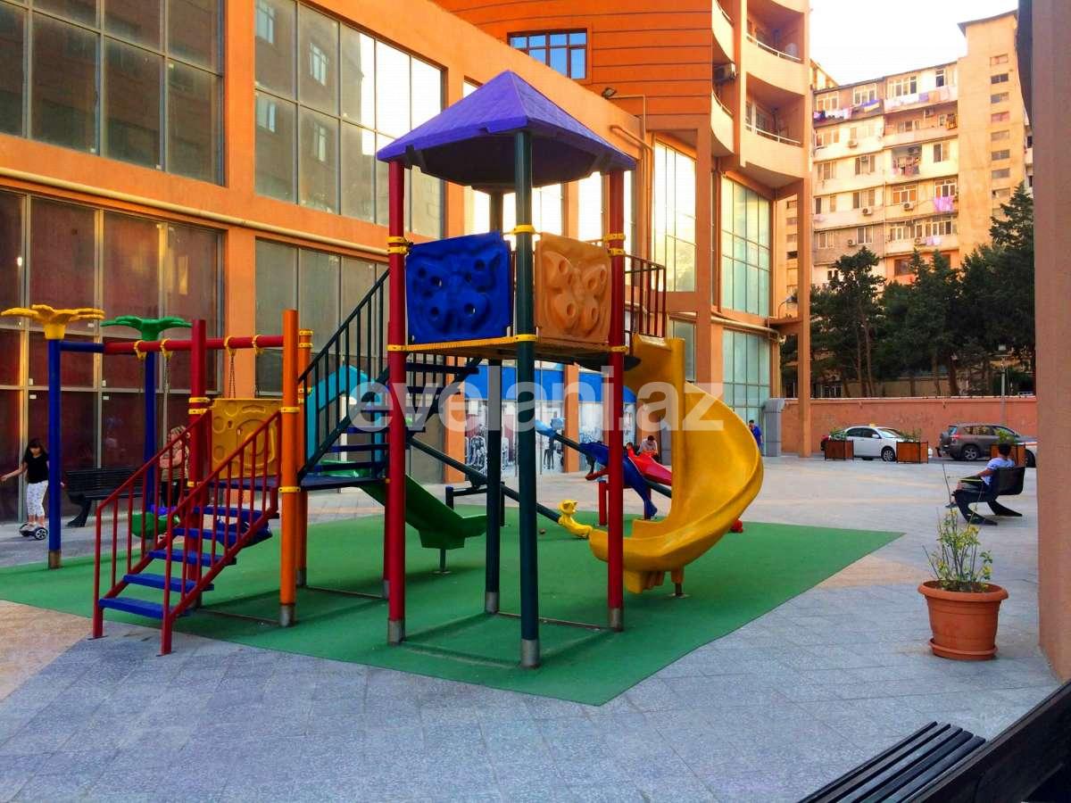 Продаётся, новостройка, 3-комнаты, 136 m², Баку, Ясамальский r, Элмляр Академиясы m.