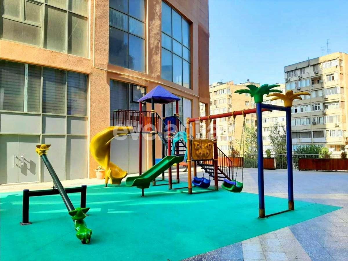 Продаётся, новостройка, 3-комнаты, 136 m², Баку, Ясамальский r, Элмляр Академиясы m.