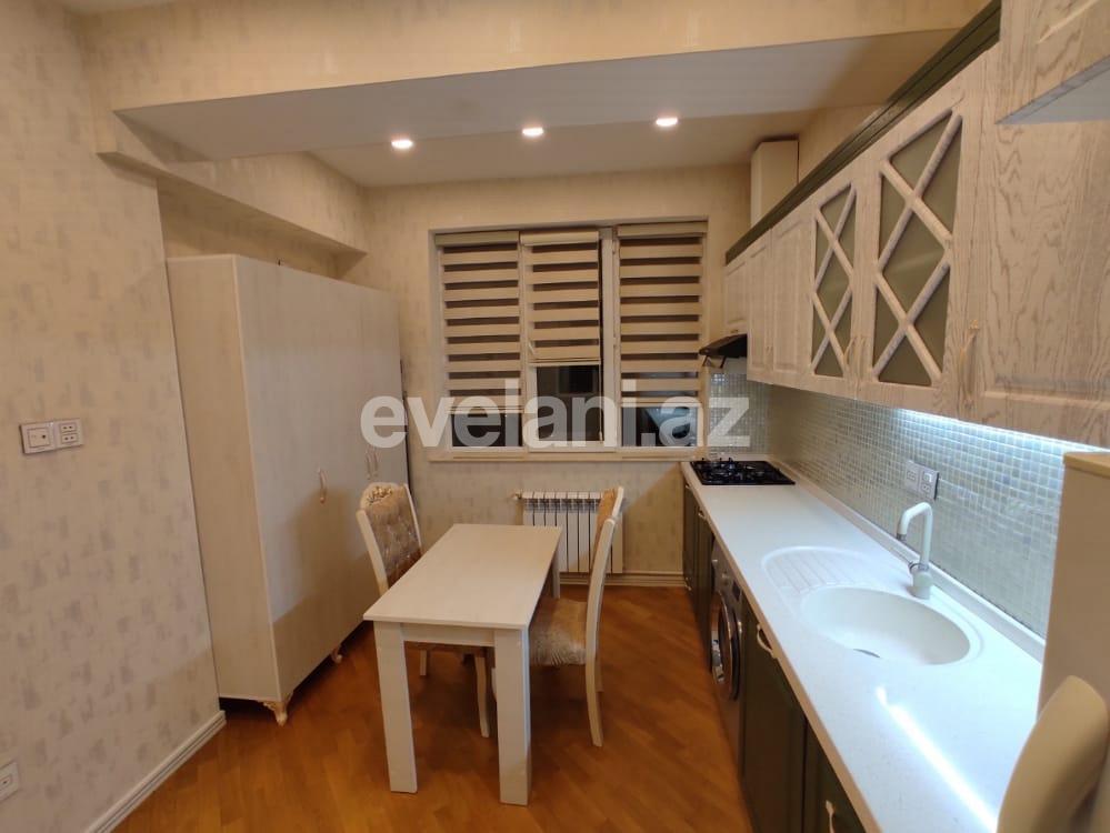 Satılır, yeni tikili, 2 otaqlı, 70 m², Bakı, Nizami r, Qara Qarayev m.