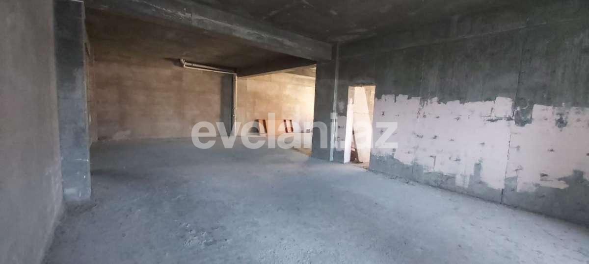 Satılır, obyekt, 170 m², Bakı, Binəqədi r, 8-ci mikrorayon q, Azadlıq prospekti m.