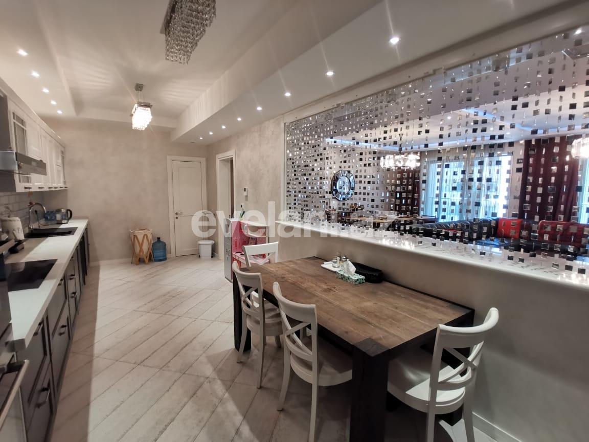 Продаётся, новостройка, 4-комнаты, 200 m², Баку, Насиминский r, 28 мая m.