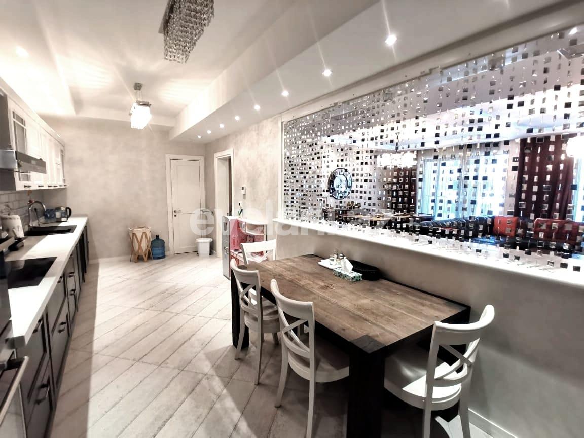 Продаётся, новостройка, 4-комнаты, 200 m², Баку, Насиминский r, 28 мая m.