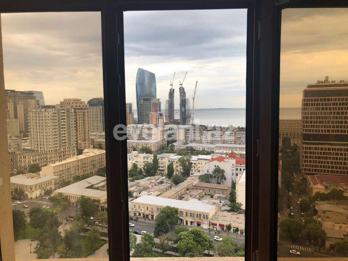 Продаётся, новостройка, 3-комнаты, 150 m², Баку, Насиминский r, 28 мая m.