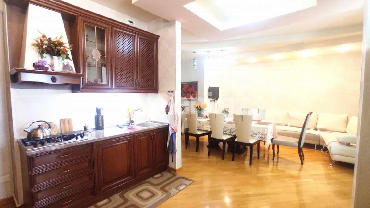 Satılır, yeni tikili, 5 otaqlı, 320 m², Bakı, Nəsimi r, 28 may m.