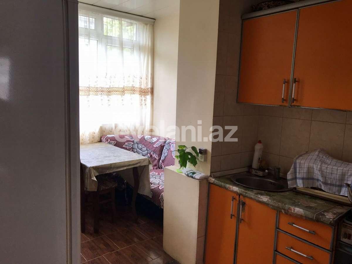Sale, old building, 3 room, 70 m², Baku, Yasamal r, Elmlar Akademiyası m.