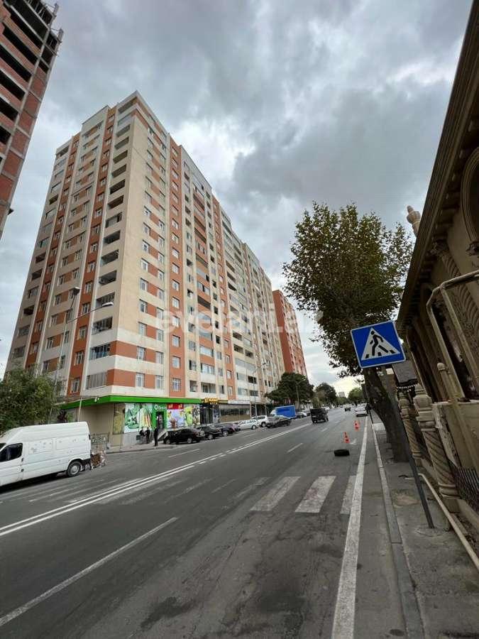 Satılır, yeni tikili, 2 otaqlı, 67 m², Bakı, Nizami r, Qara Qarayev m.