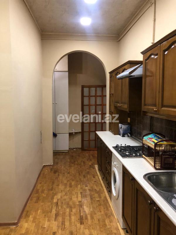 Sale, old building, 2 room, 70 m², Baku, Nasimi r, 28 may m.