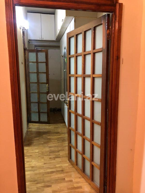 Sale, old building, 2 room, 70 m², Baku, Nasimi r, 28 may m.