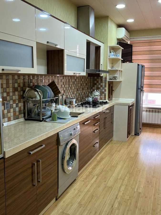 Kirayə verilir, yeni tikili, 3 otaqlı, 150 m², Bakı, Xətai r, Şah İsmayıl Xətai m.
