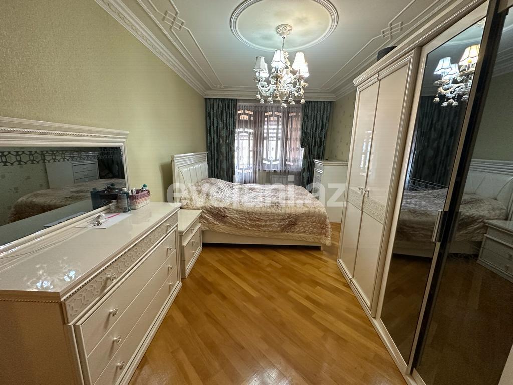 Satılır, köhnə tikili, 4 otaqlı, 120 m², Bakı, Sabunçu r, Bakıxanov q.