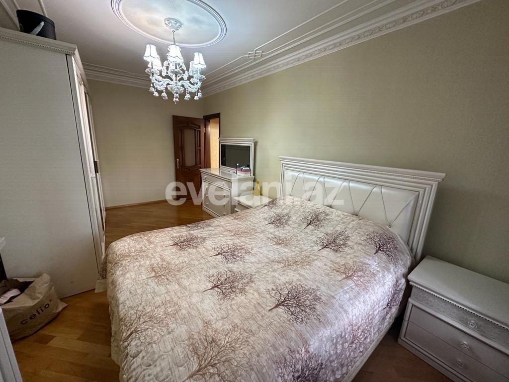 Satılır, köhnə tikili, 4 otaqlı, 120 m², Bakı, Sabunçu r, Bakıxanov q.