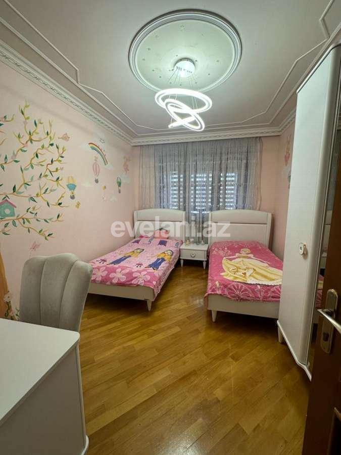Satılır, köhnə tikili, 4 otaqlı, 120 m², Bakı, Sabunçu r, Bakıxanov q.