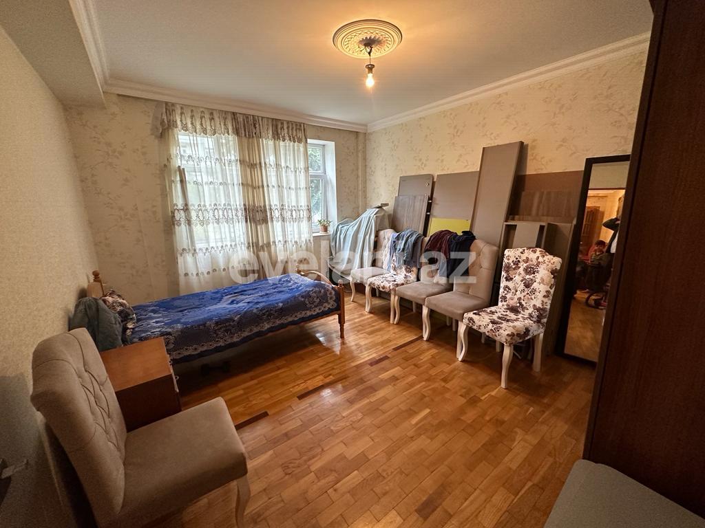 Satılır, köhnə tikili, 5 otaqlı, 110 m², Bakı, Xətai r, Şah İsmayıl Xətai m.