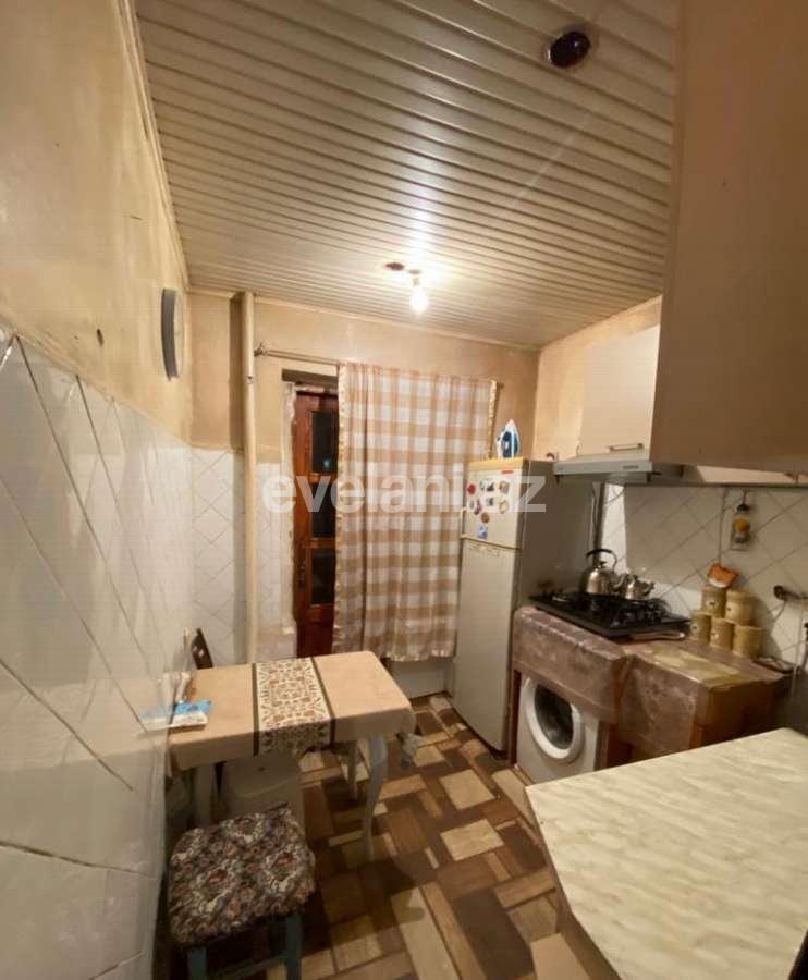 Satılır, köhnə tikili, 3 otaqlı, 75 m², Bakı, Yasamal r, Elmlər Akademiyası m.