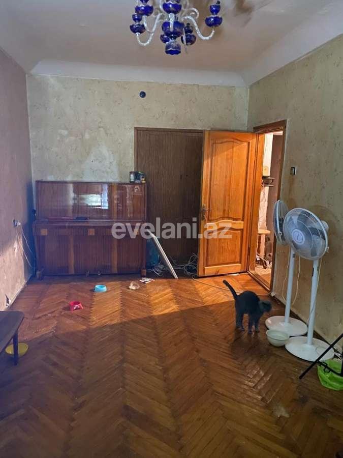 Satılır, köhnə tikili, 3 otaqlı, 75 m², Bakı, Yasamal r, Elmlər Akademiyası m.