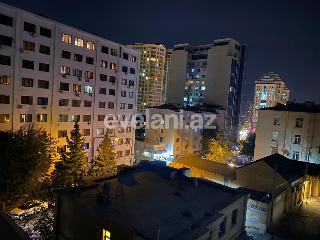 Satılır, köhnə tikili, 3 otaqlı, 75 m², Bakı, Yasamal r, Elmlər Akademiyası m.
