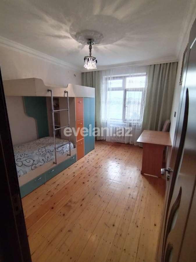 Sale, old building, 5 room, 110 m², Baku, Surakhani r, Massiv A d.