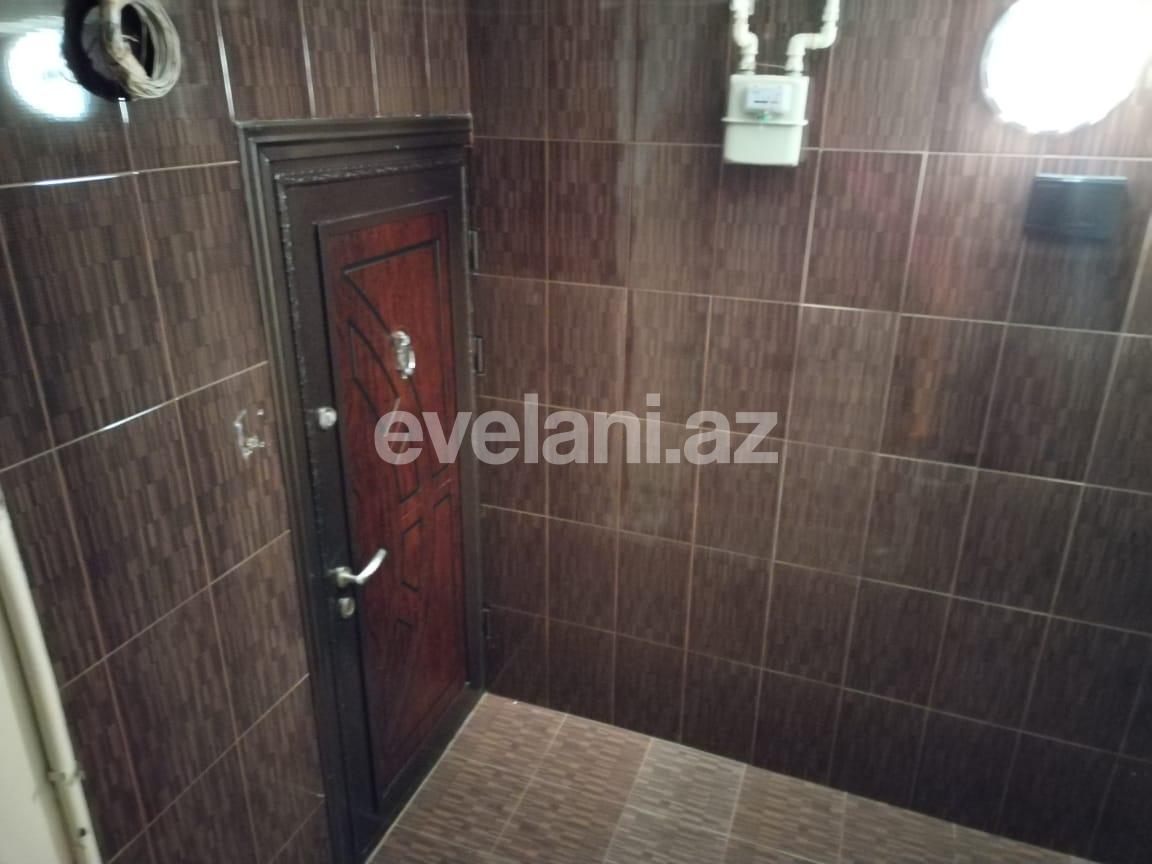 Sale, old building, 5 room, 110 m², Baku, Surakhani r, Massiv A d.