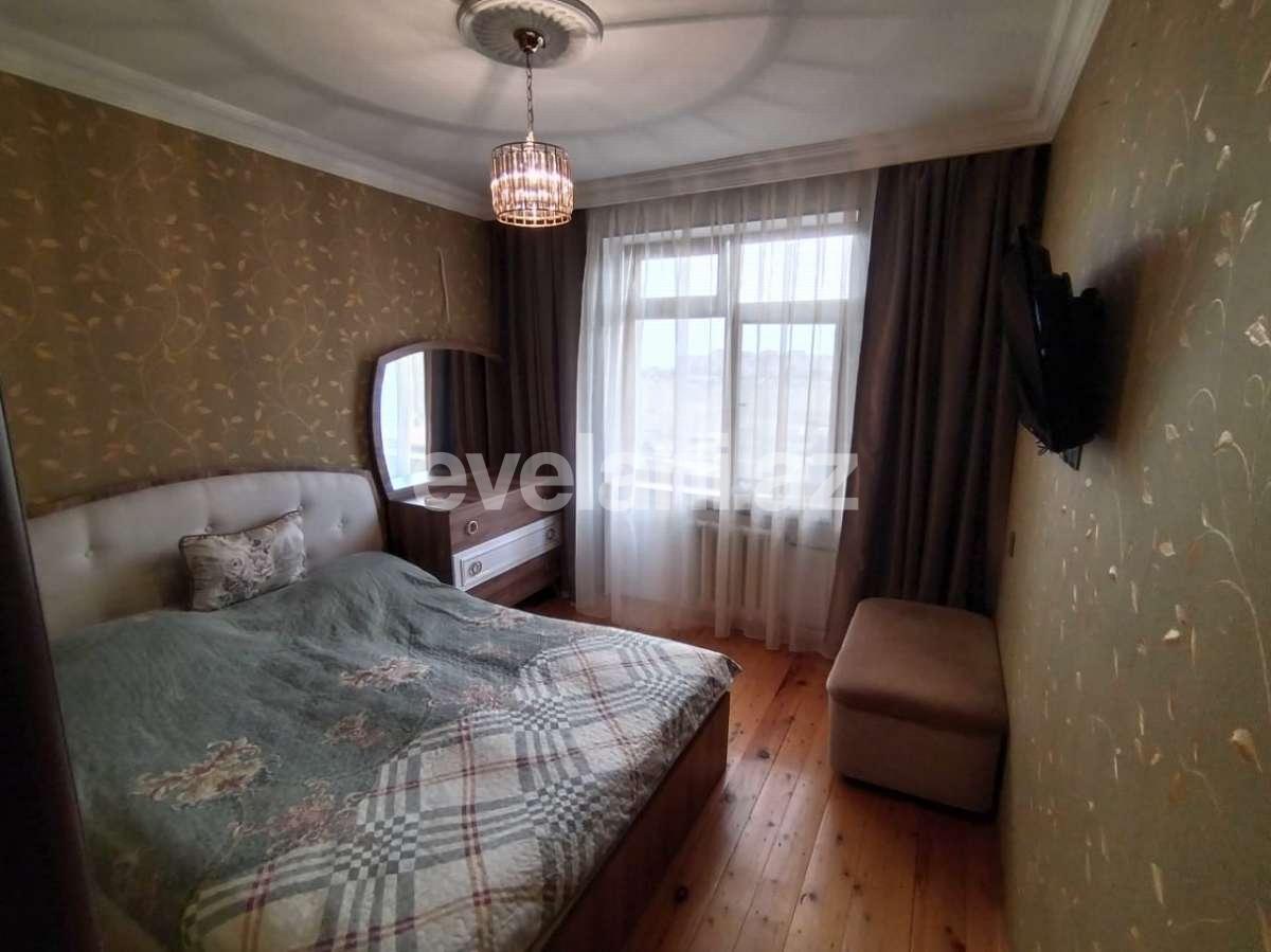Sale, old building, 5 room, 110 m², Baku, Surakhani r, Massiv A d.