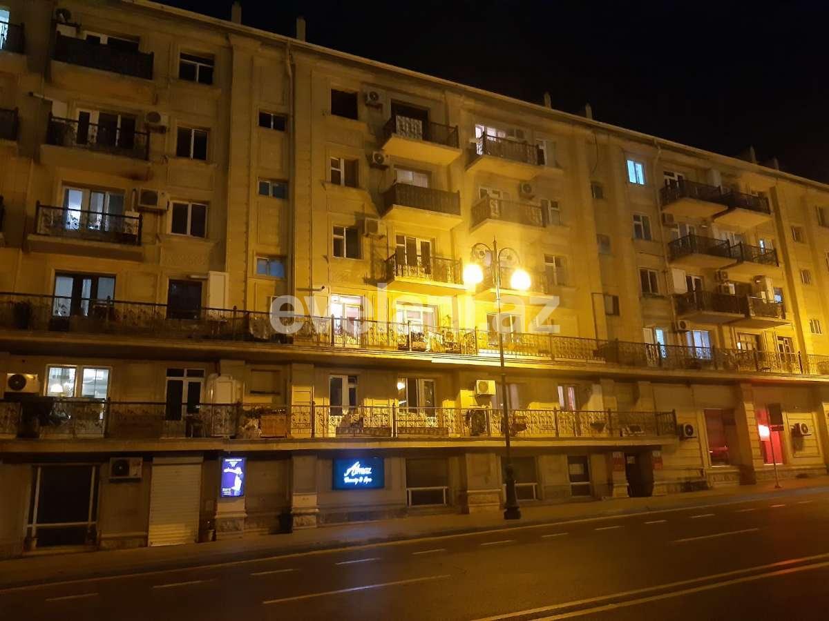 Rent, old building, 2 room, 60 m², Baku, Yasamal r.