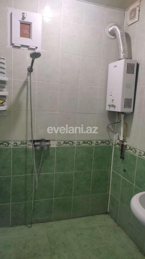 Satılır, köhnə tikili, 4 otaqlı, 70 m², Bakı, Nəsimi r, Memar Əcəmi m.