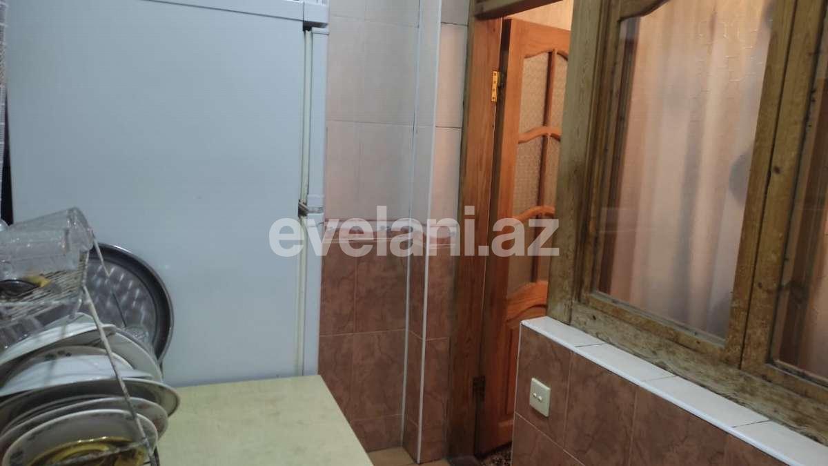 Satılır, köhnə tikili, 4 otaqlı, 70 m², Bakı, Nəsimi r, Memar Əcəmi m.