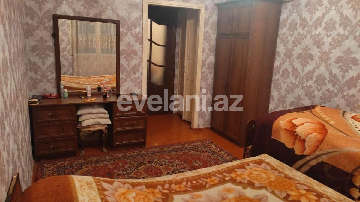 Satılır, köhnə tikili, 4 otaqlı, 70 m², Bakı, Nəsimi r, Memar Əcəmi m.