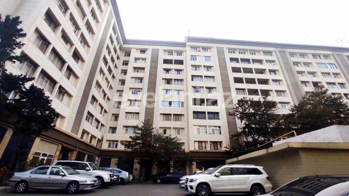 Satılır, yeni tikili, 7 otaqlı, 350 m², Bakı, Səbail r, Badamdar q, Elmlər Akademiyası m.