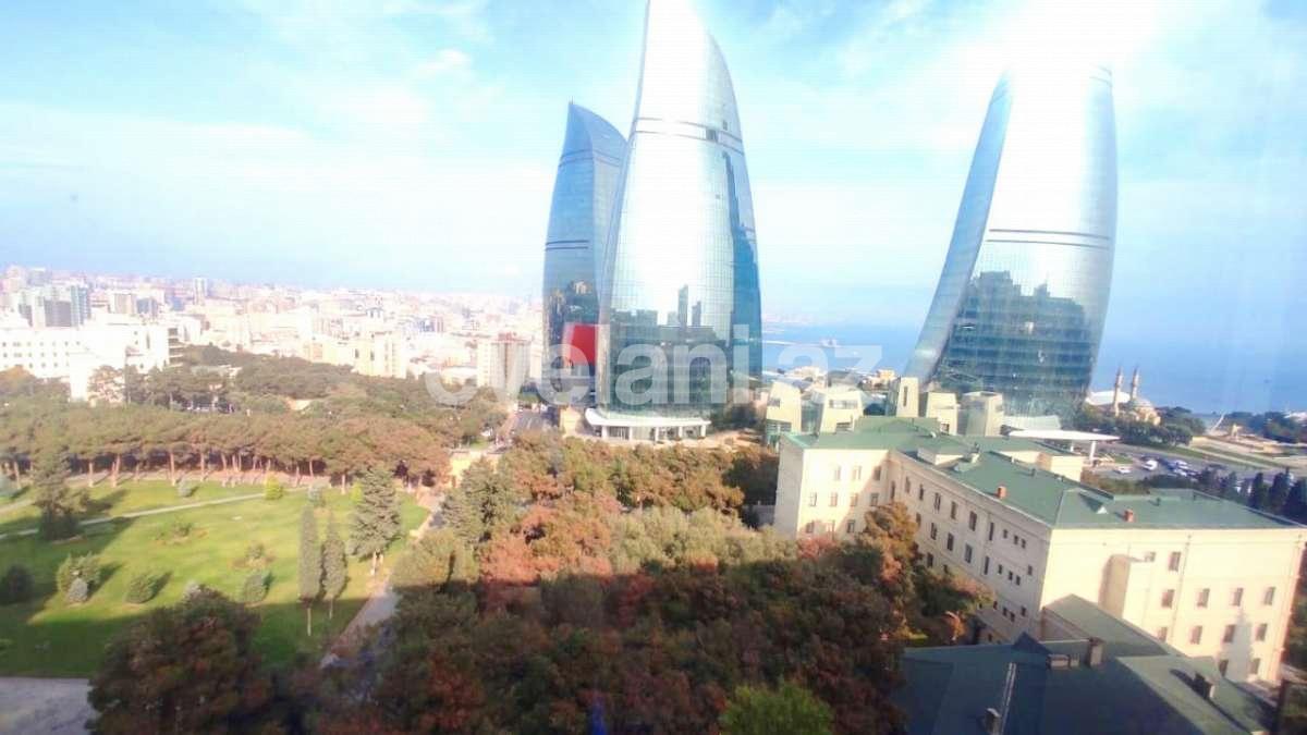Satılır, yeni tikili, 7 otaqlı, 350 m², Bakı, Səbail r, Badamdar q, Elmlər Akademiyası m.
