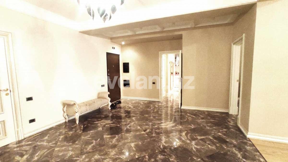 Сдаётся, новостройка, 4-комнаты, 267 m², Баку, Хатаинский r, Шах Исмаил Хатаи m.