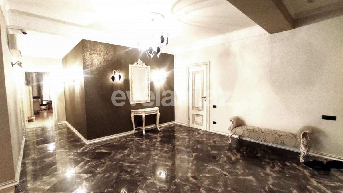 Сдаётся, новостройка, 4-комнаты, 267 m², Баку, Хатаинский r, Шах Исмаил Хатаи m.