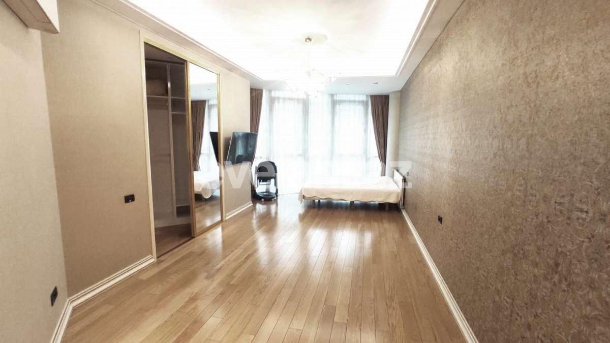 Сдаётся, новостройка, 4-комнаты, 267 m², Баку, Хатаинский r, Шах Исмаил Хатаи m.