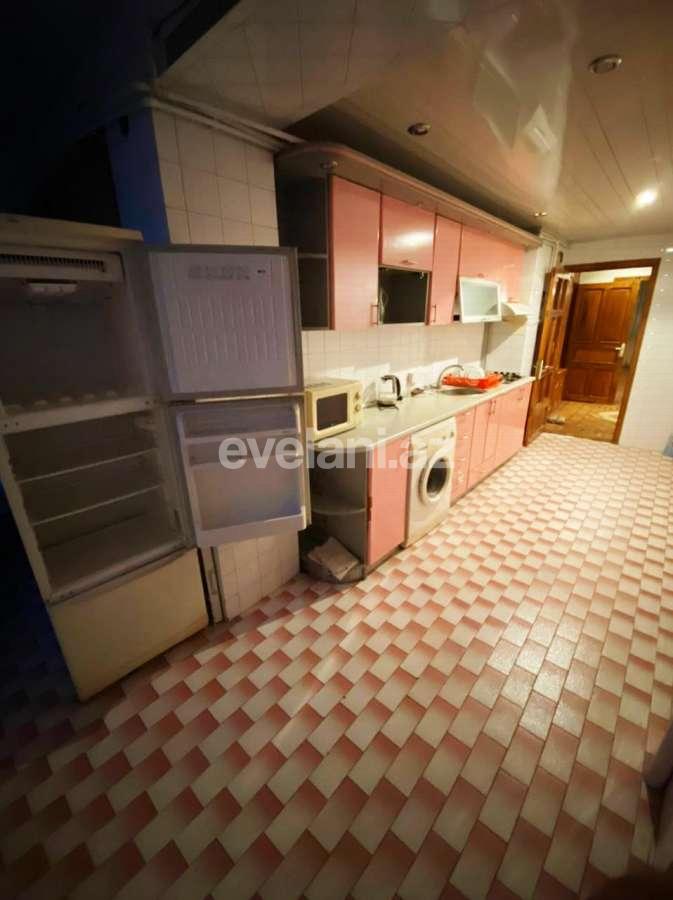 Rent, old building, 3 room, 110 m², Baku, Nasimi r.