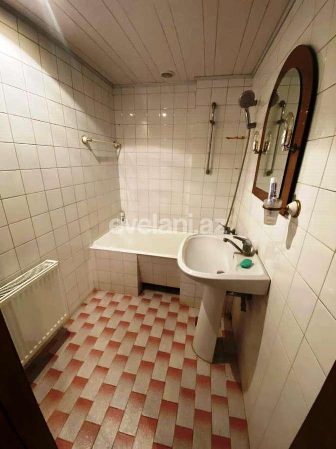 Rent, old building, 3 room, 110 m², Baku, Nasimi r.