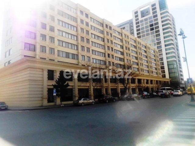 Rent, old building, 3 room, 110 m², Baku, Nasimi r.