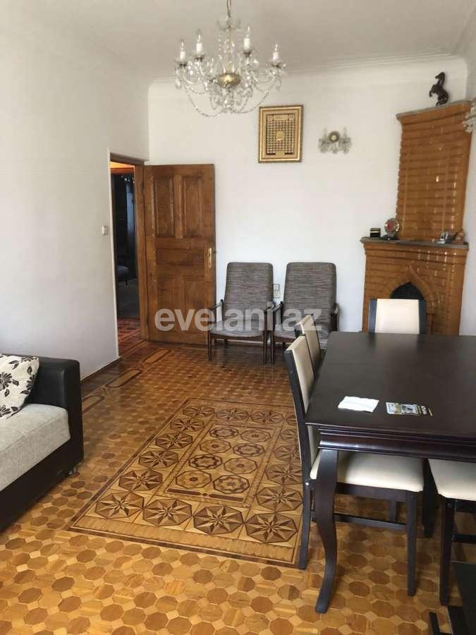 Satılır, köhnə tikili, 3 otaqlı, 80 m², Bakı, Binəqədi r, Memar Əcəmi m.