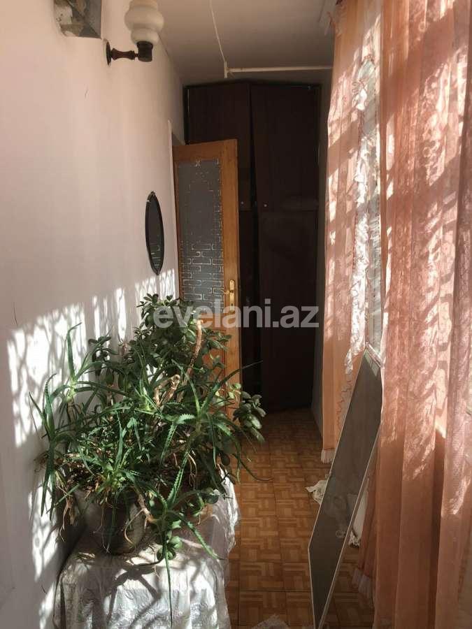 Satılır, köhnə tikili, 3 otaqlı, 80 m², Bakı, Binəqədi r, Memar Əcəmi m.
