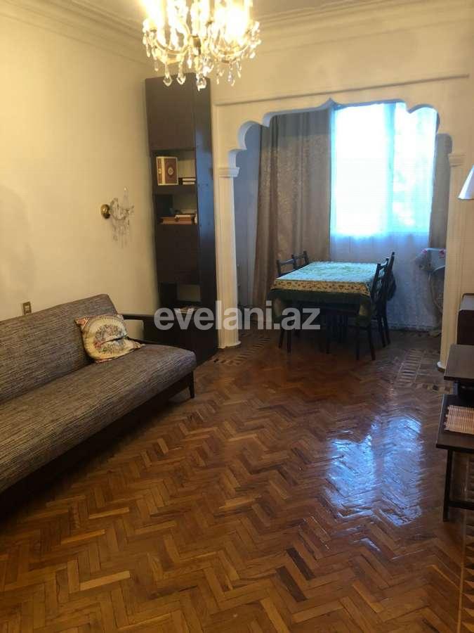 Satılır, köhnə tikili, 3 otaqlı, 80 m², Bakı, Binəqədi r, Memar Əcəmi m.