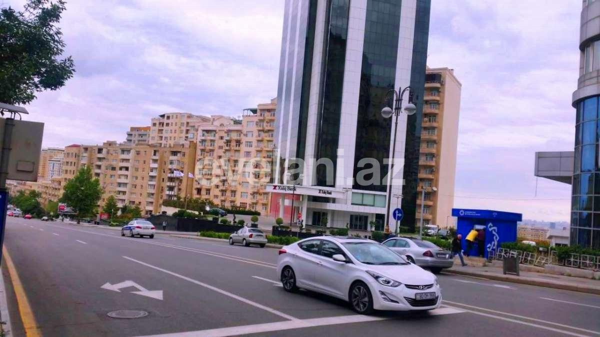 Sale, new building, 4 room, 130 m², Baku, Yasamal r, Elmlar Akademiyası m.